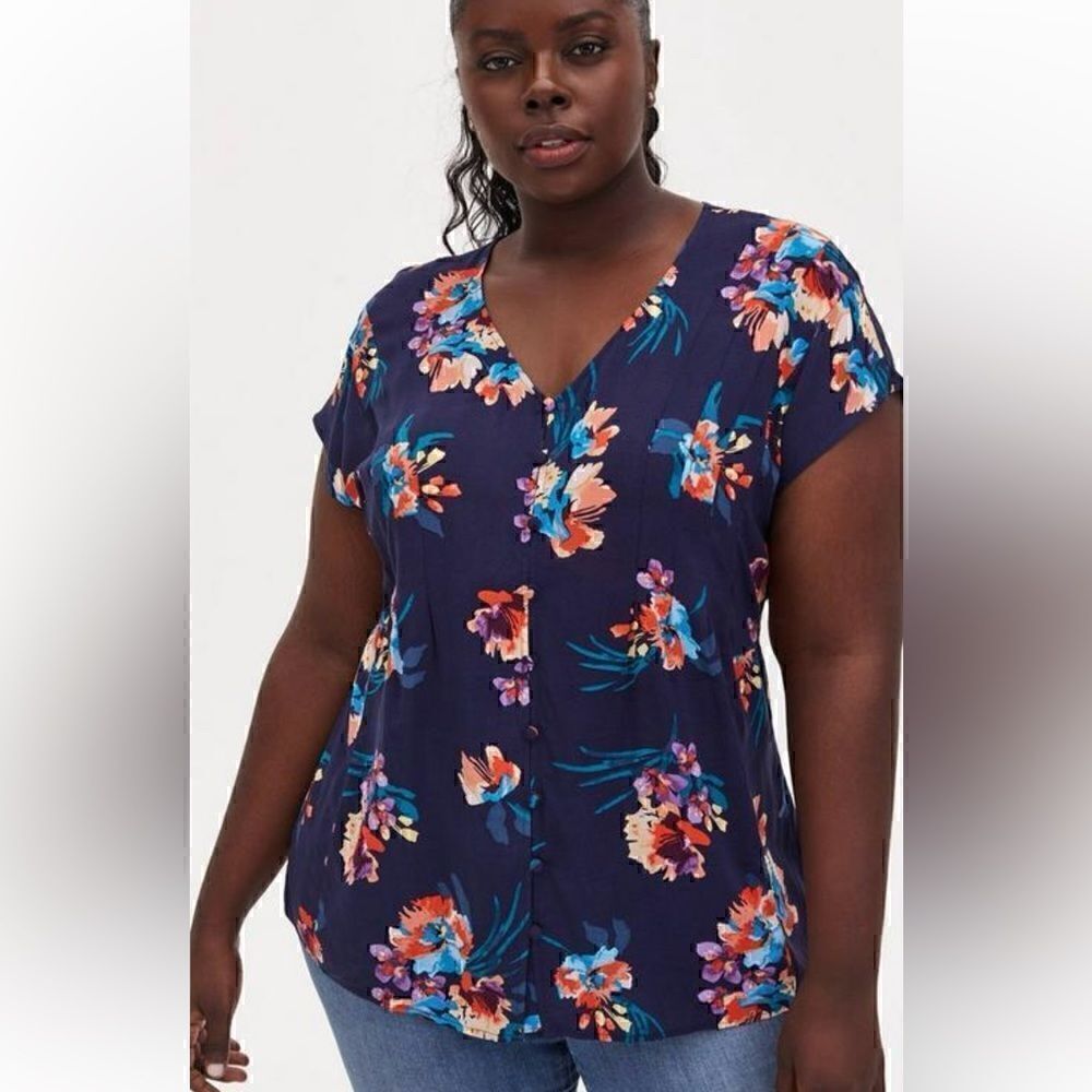Torrid Top Womens Plus Size 4 Peach‎ Floral Challis Button Fit & Flare Blouse